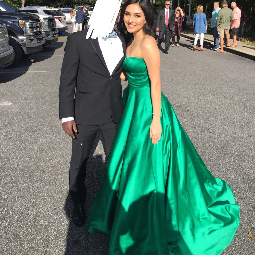Sherri Hill Emerald Green Prom Dress💚